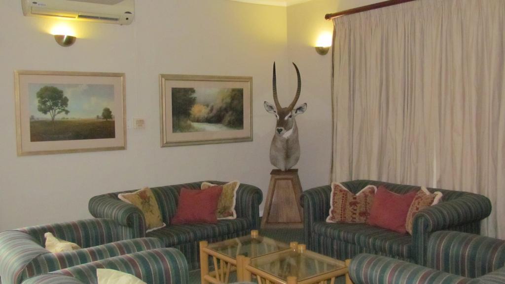 Wagon Wheel Country Lodge Beaufort West Kültér fotó