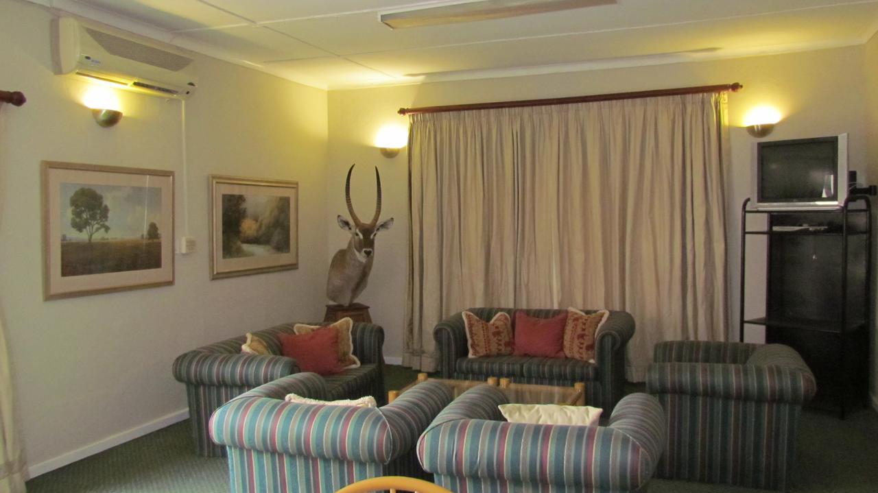 Wagon Wheel Country Lodge Beaufort West Kültér fotó
