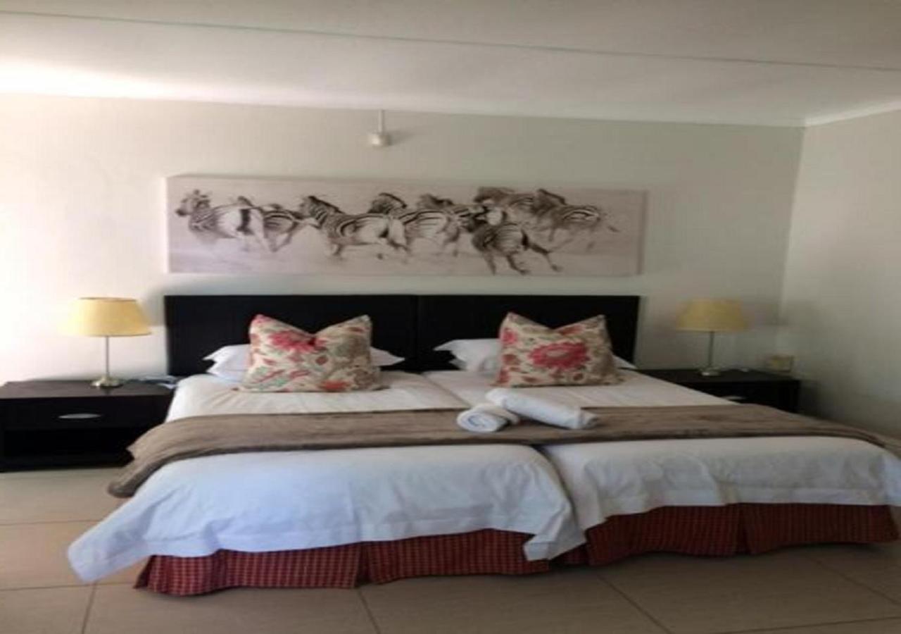 Wagon Wheel Country Lodge Beaufort West Kültér fotó